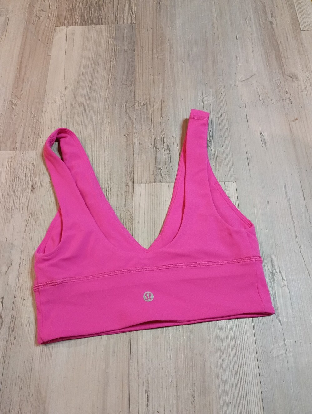 Lululemon - Picture 3 of 5